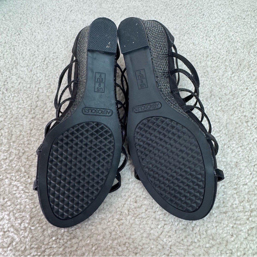 $115 Aerosoles “Great Plush” Strappy Metallic Wedge Platform Heel Sandle Black 9 - Picture 7 of 9